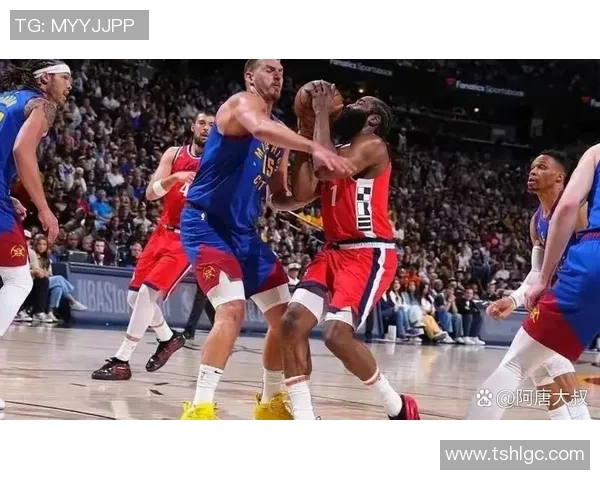 NBA季后赛首轮精彩对决全程回顾 震撼赛场瞬间与激烈战况全解析