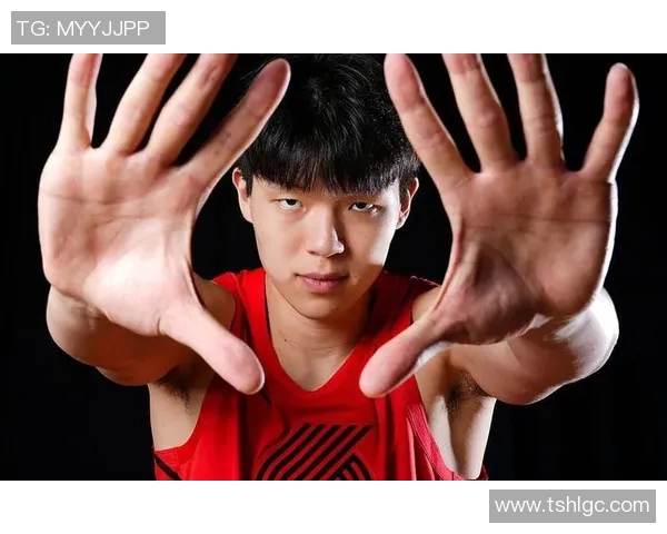 中国男篮新秀NBA夏联表现惊艳媒体称其为未来之星潜力无限